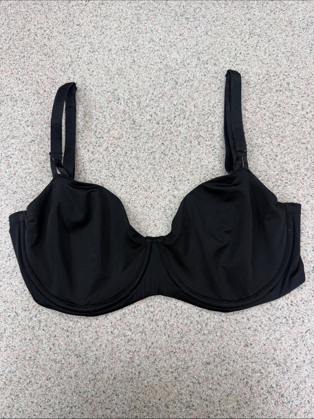 Victoria Secret Women’s Black Underwire Smooth Bra